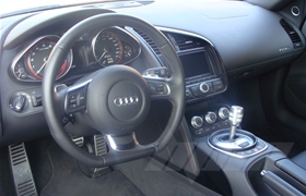 Audi R8 V10 Innenraum Cockpit